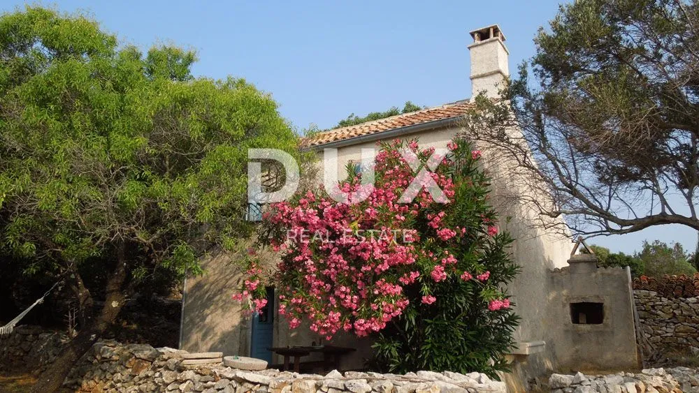 otok cres - kuća i zemljište s potencijalom - slika 5
