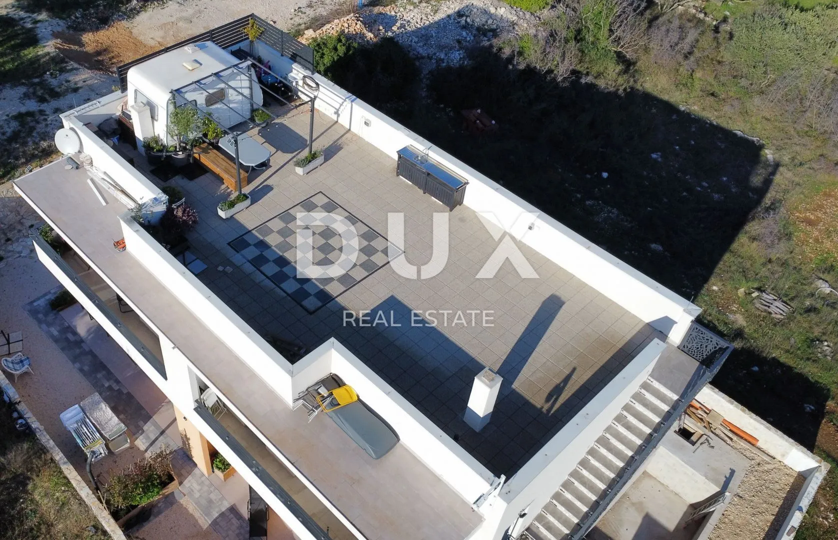 zadar, drage - prekrasna apartmanska vila s bazenom - slika 30