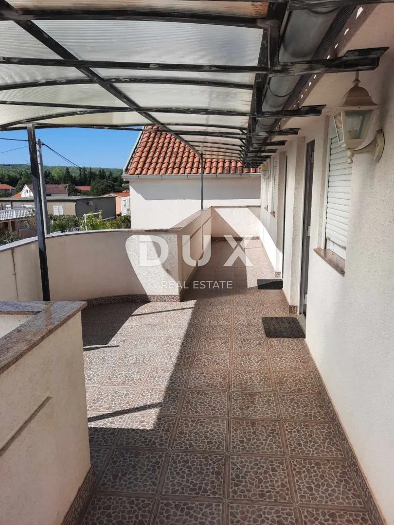 zadar, gornji karin - katnica s tri apartmana u blizini mora - slika 10