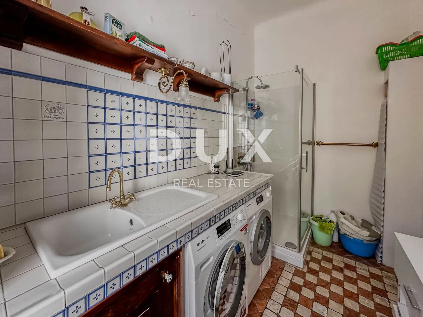 rijeka, centar - stan , 4s + db, 3. kat, gospodski uređen! - slika 16