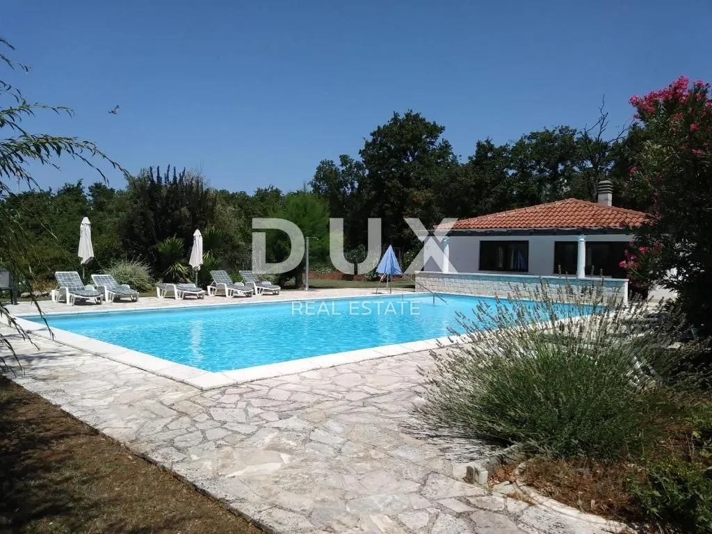 istra,poreč - hotel sa bazenom i prostranom okućnicom! - slika 6