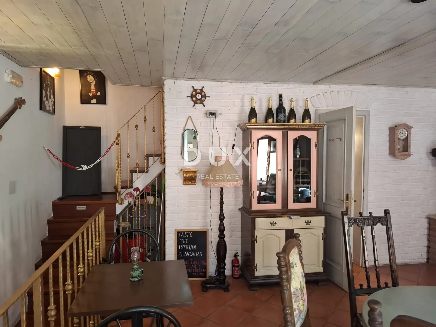 istra, rovinj - ugostiteljski objekt i apartman, drugi red do mora - slika 16