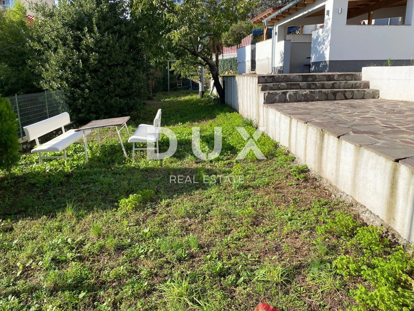 rijeka, krimeja - samostojeća kuća s pogledom na more + okućnica! prilika! - slika 48