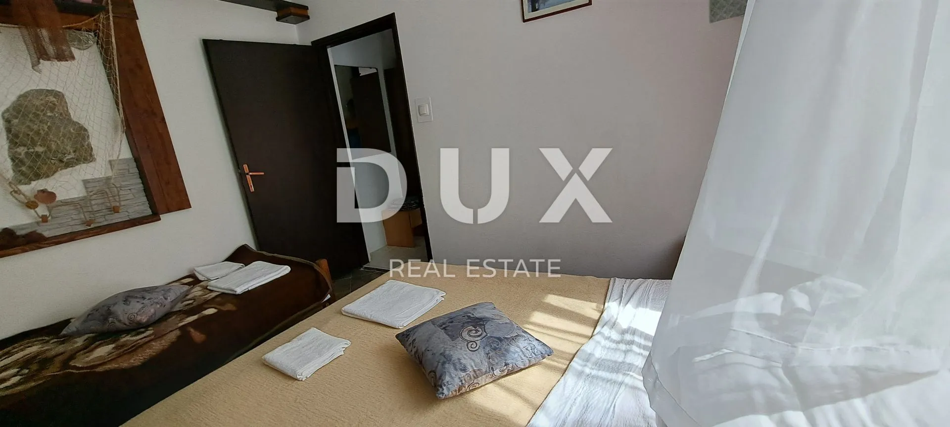otok krk, linardići - lijepa kuća s pet apartmana - slika 12