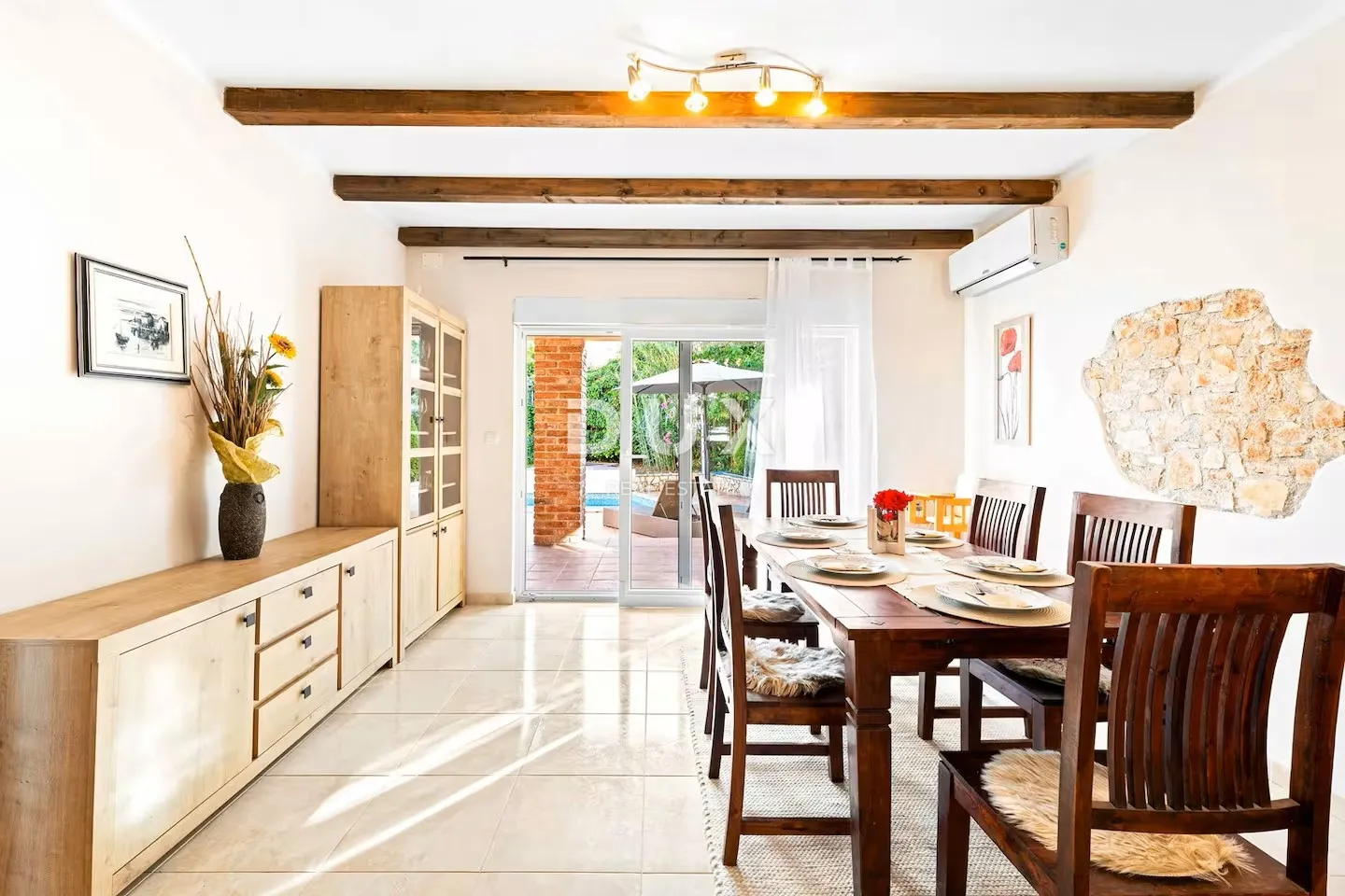 poreč, funtana - mediteranski dom s rustikalnim detaljima, 238m2 - slika 8
