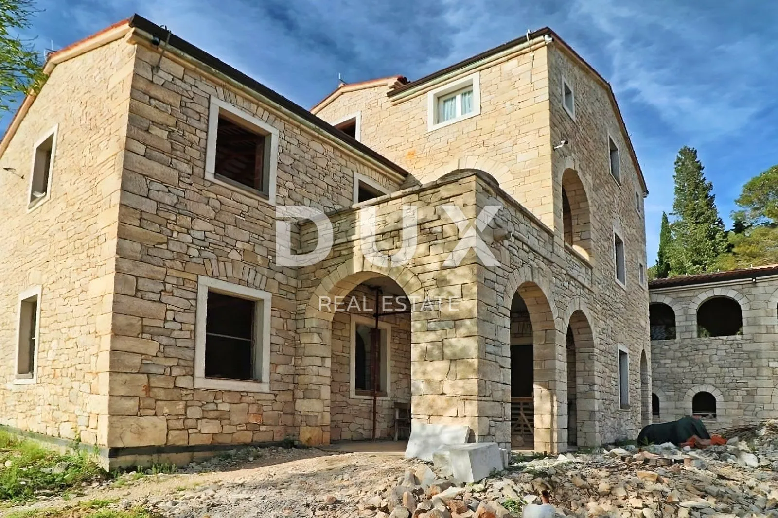 istra, rovinj - veličanstvena kamena vila - slika 3