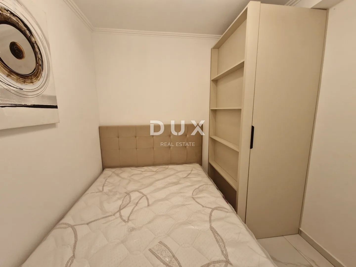 istra, labin – stan, 81 m², terasa, vrt i pogled na grad - slika 20