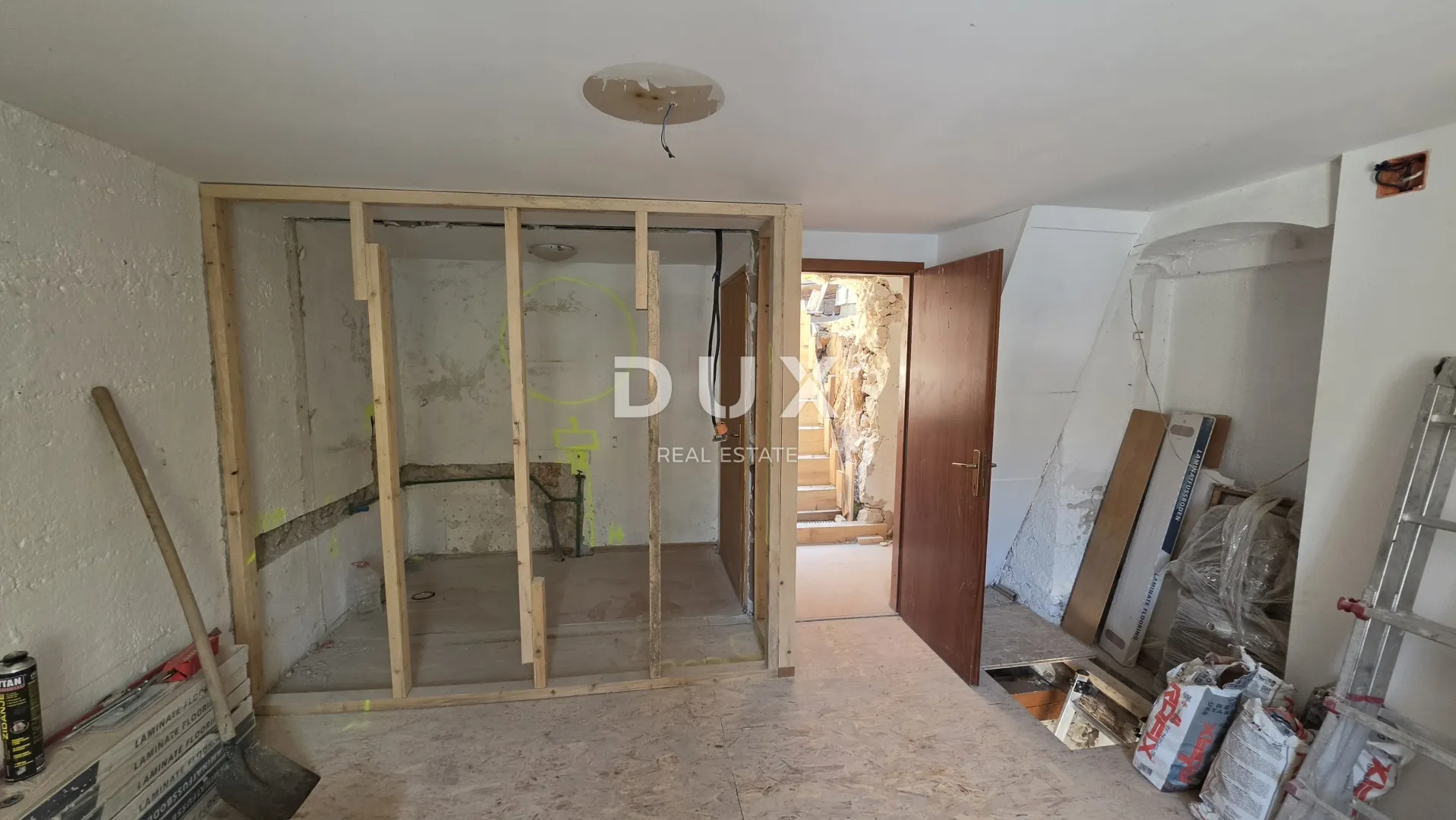 zaton, šibenik, kamena kuća za adaptaciju, prvi red do mora, 37 m² - slika 8