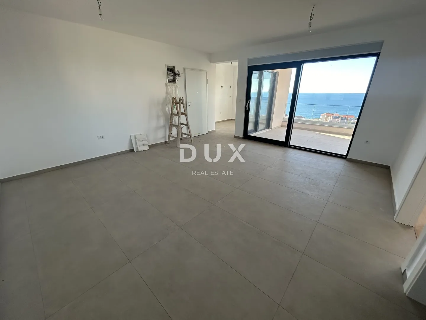 primošten, dolac – novogradnja! penthouse s prekrasnim pogledom na more! prilika! - slika 3