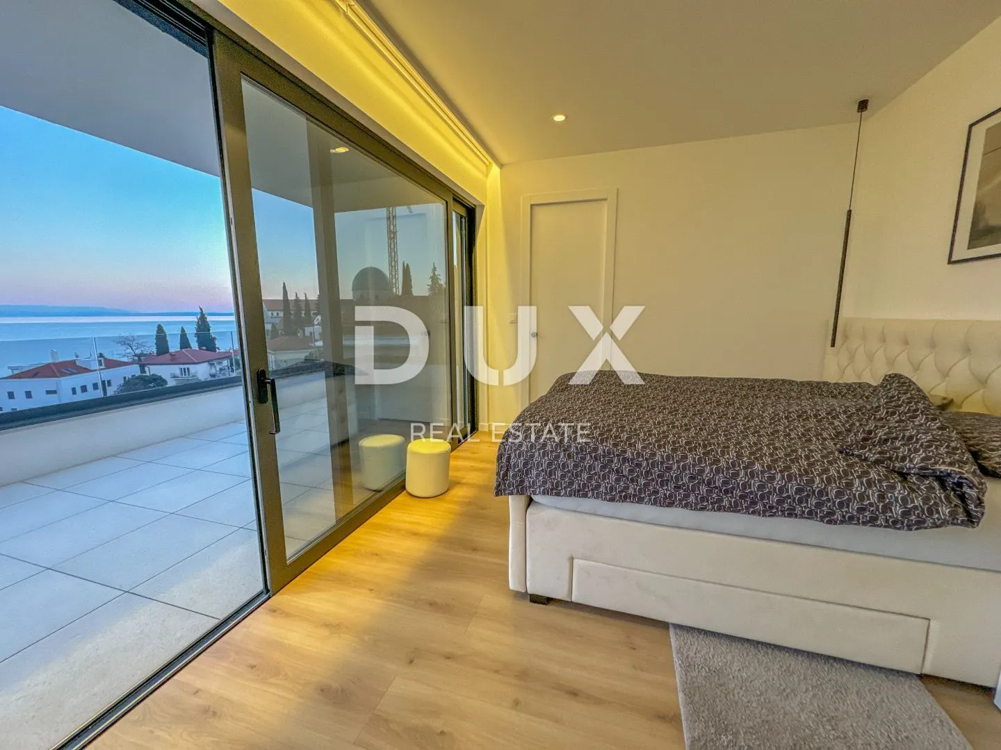 opatija, centar - ekskluzivni penthouse s pogledom, bazenom i garažom - slika 7