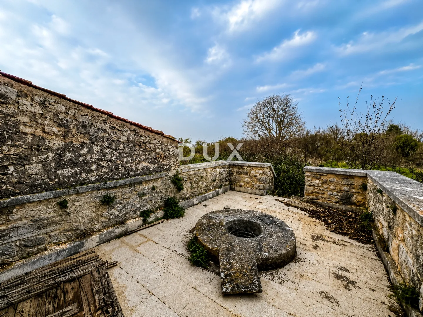istra, pula - impozantna stancija za investiciju - slika 13