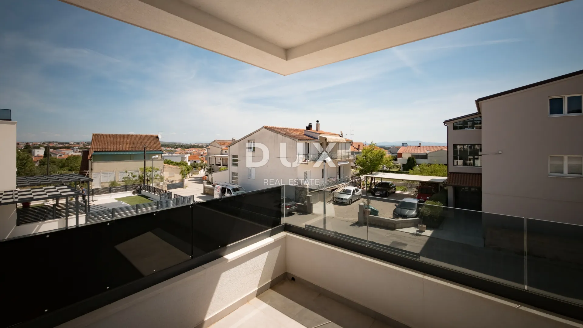 dalmacija, vodice - moderna dvoetažna kuća "azura" s bazenom - slika 23