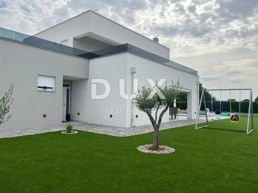 zadar, vrsi - kompletno namještena vila s bazenom i garažom! - slika 33