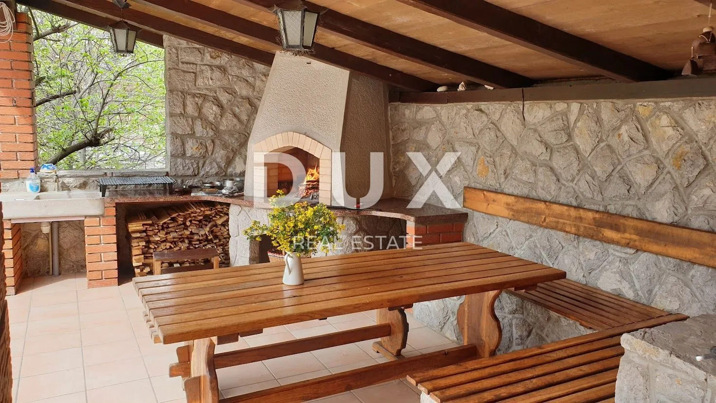 opatija, okolica- obiteljska kuća s dva stana na parceli od 1800 m2 - slika 27