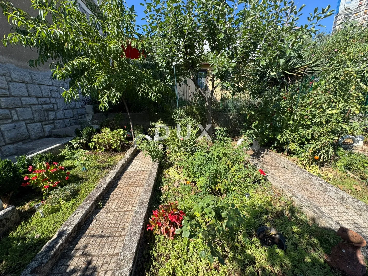 rijeka, podmurvice – dvosobni stan s prostranom okućnicom, 60 m² - slika 12
