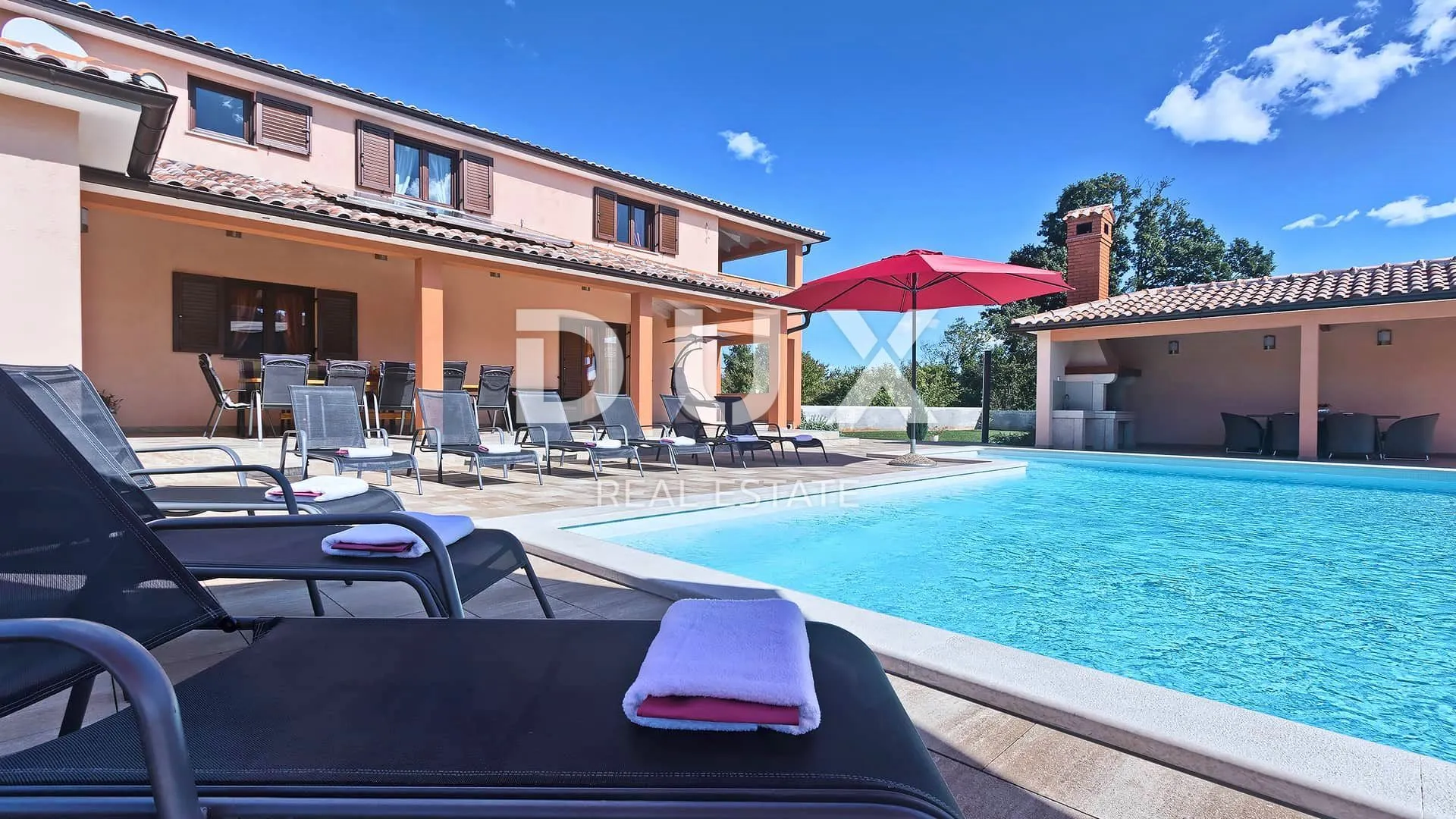 istra, barban - prostrana kuća s bazenom - slika 11