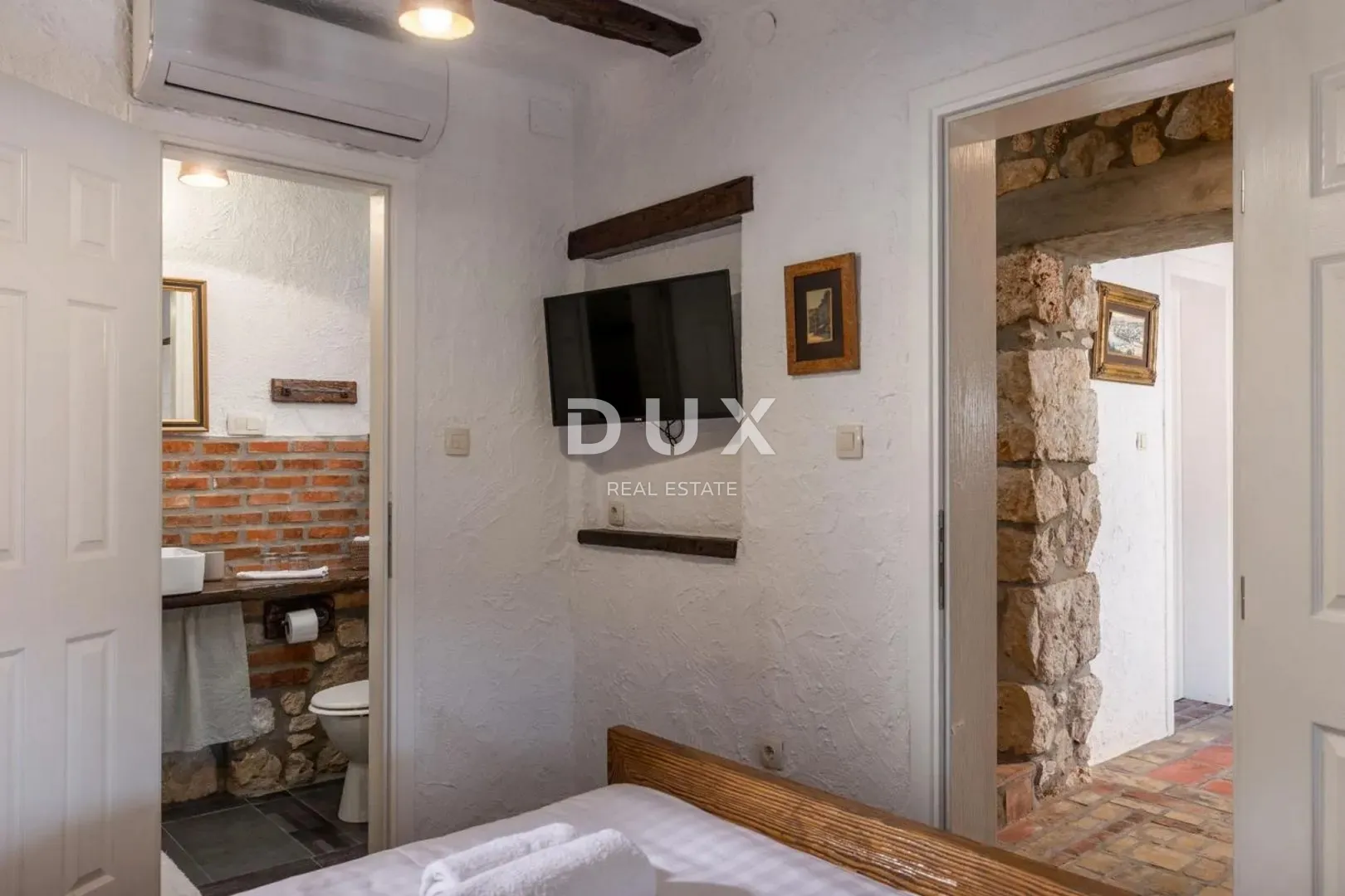 novi vinodol, drivenik - 5-sobna kuća, 230m2 - slika 17