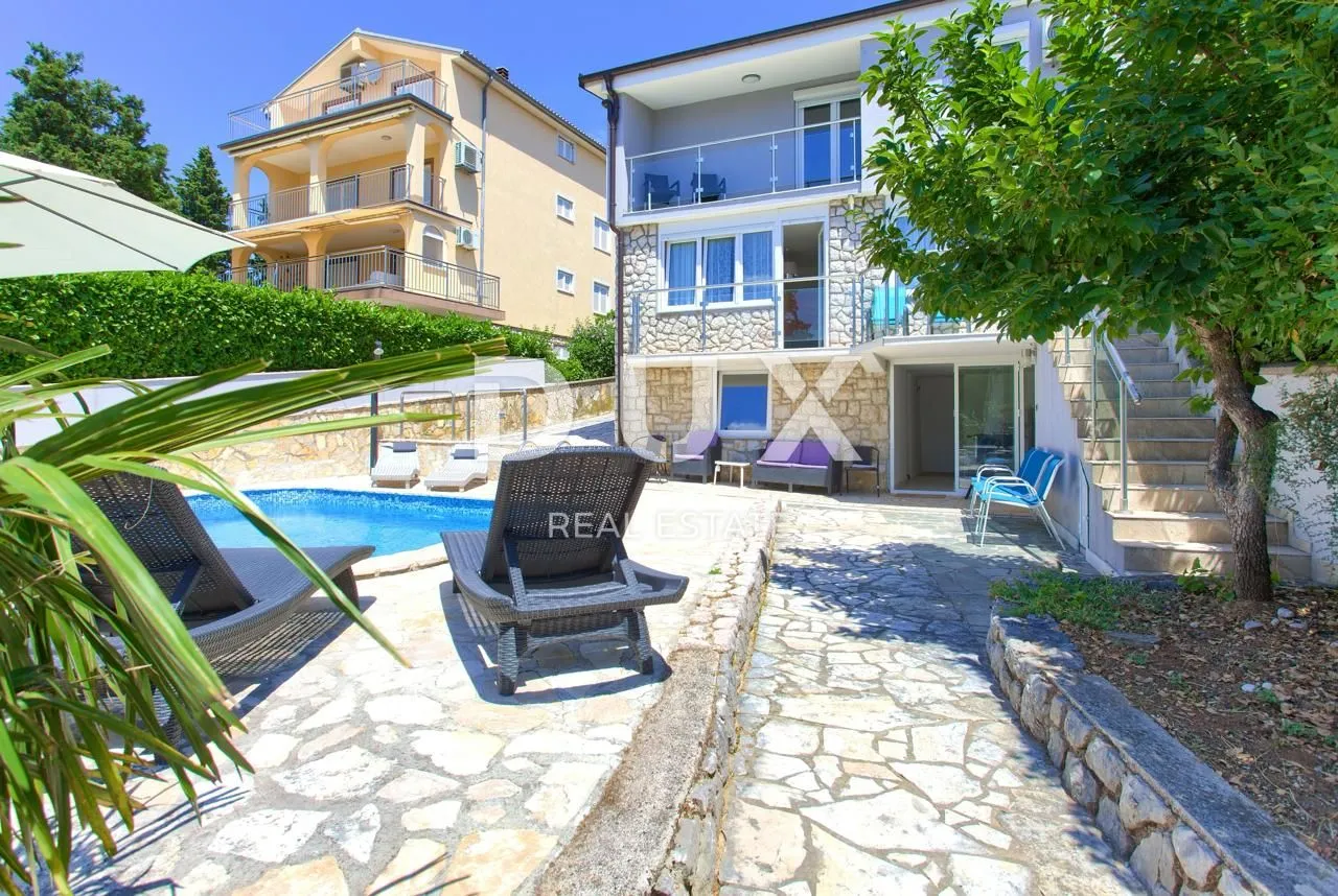 novi vinodolski - kuća s bazenom, 2. red od mora - slika 4