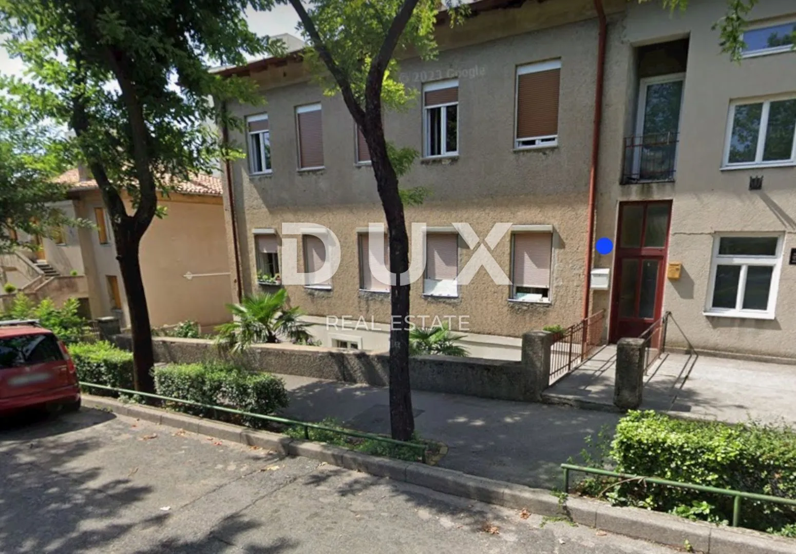 RIJEKA, TRSAT, VOJAK - poslovni prostor (stan-etaža) 110m2 na frekventnoj lokaciji