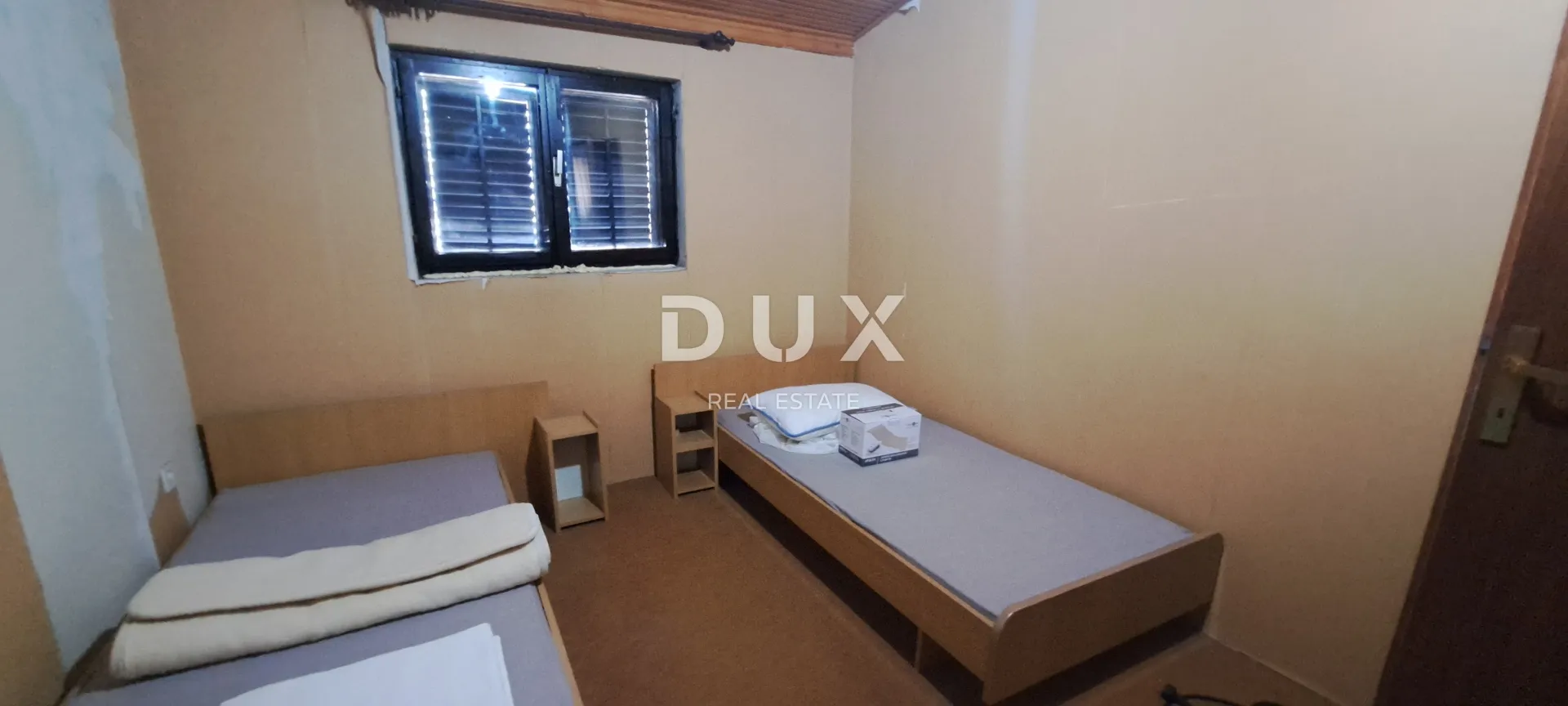 crikvenica, jadranovo, dvije dvojne kuće po 120 m2, dvorište - slika 33