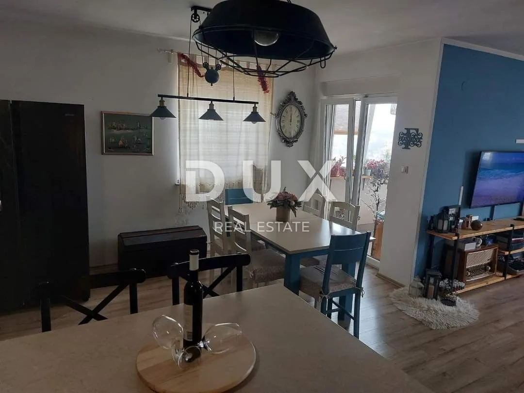 novi vinodolski - dva dvosobna stana, 400 m od mora - slika 5