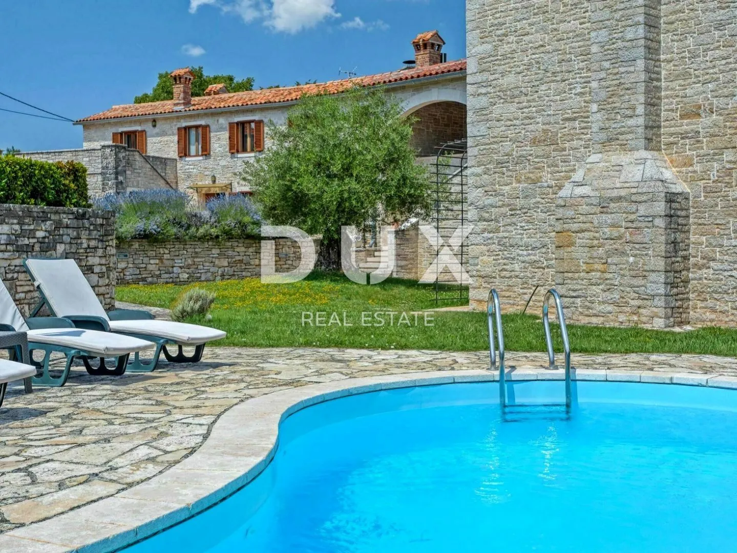 istra, tinjan - kamena autohtona vila - slika 25