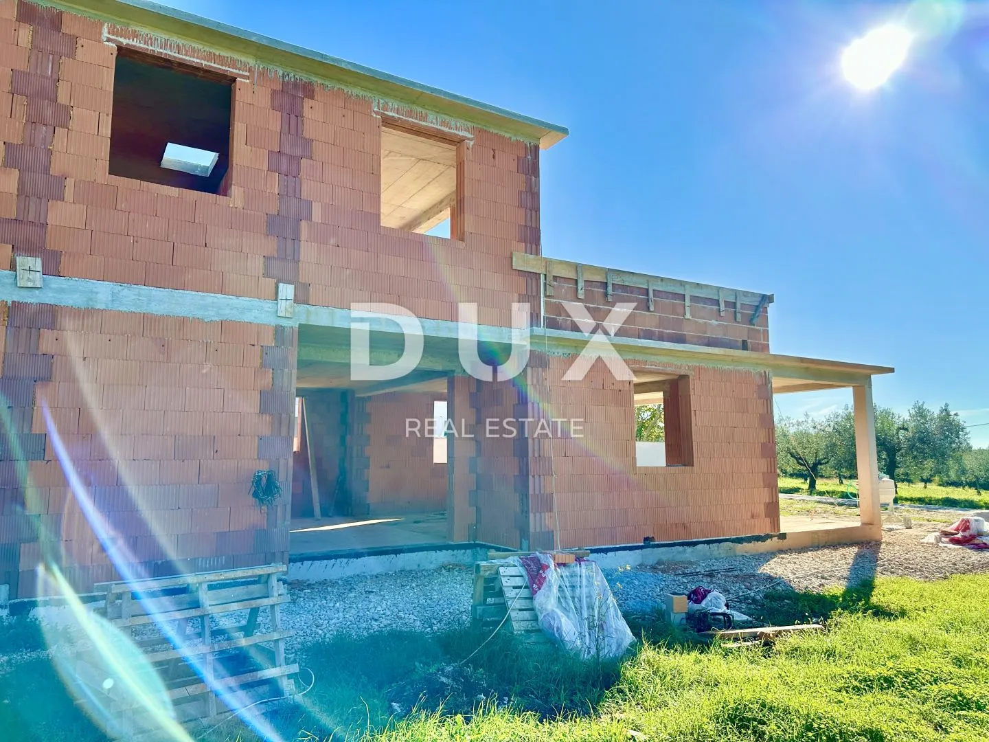 istra, umag - kuća s pogledom na more u roh-bau fazi - slika 17