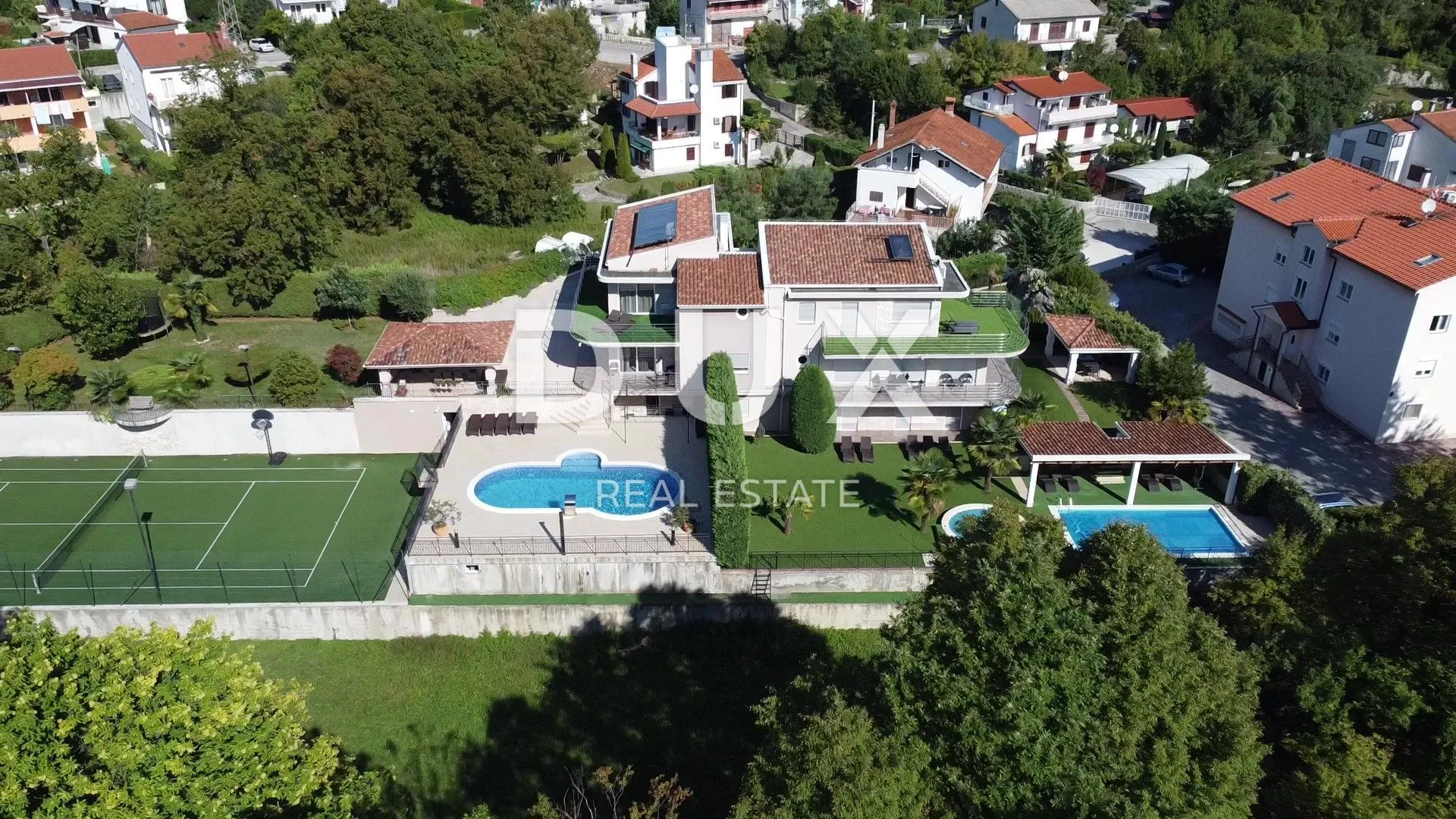 OPATIJA, POBRI - dvojna vila s bazenom i teniskim terenom - Pobri, Opatija