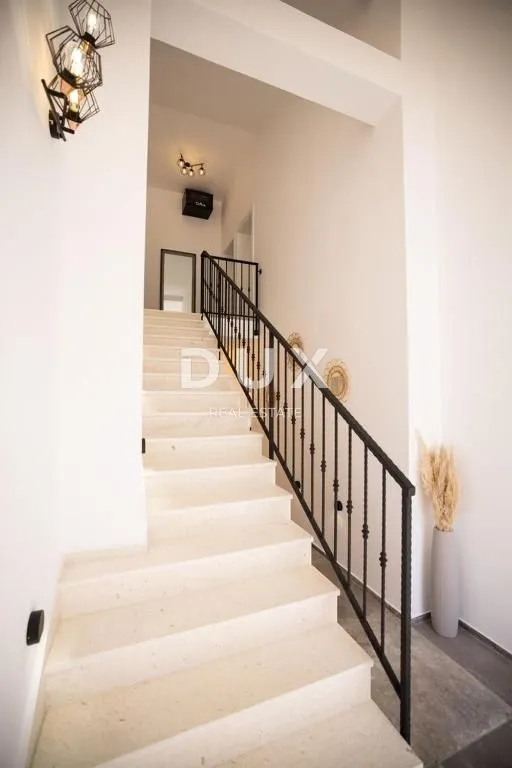 otok vir - prekrasna vila 200m od mora - slika 9
