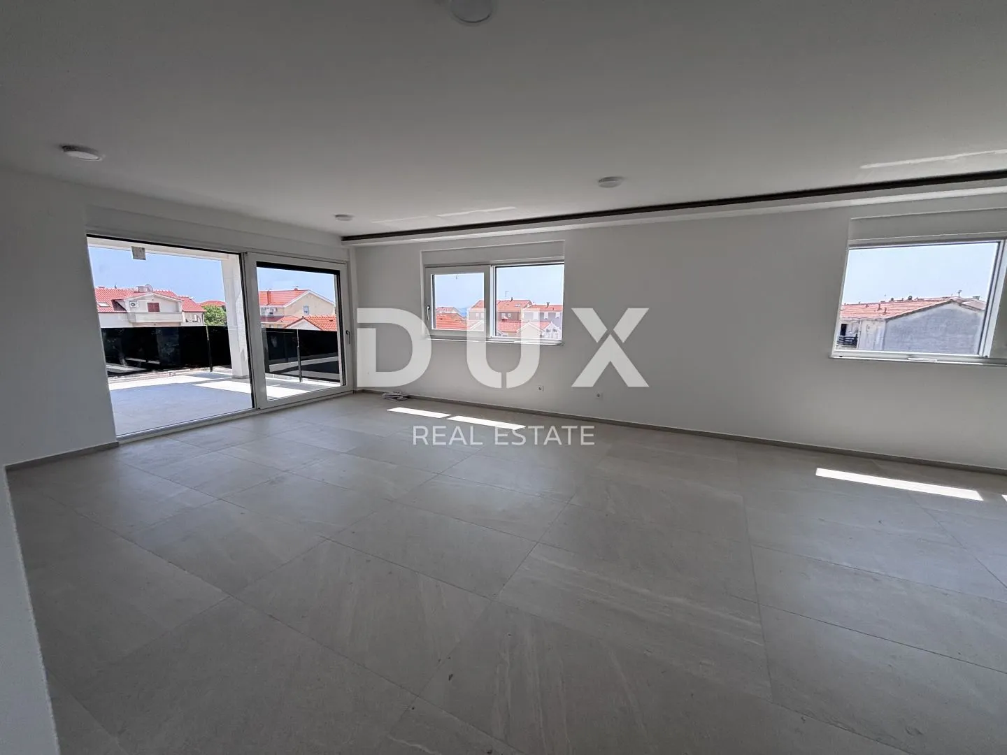 zadar, privlaka - penthouse na 130m od mora s5 - slika 2