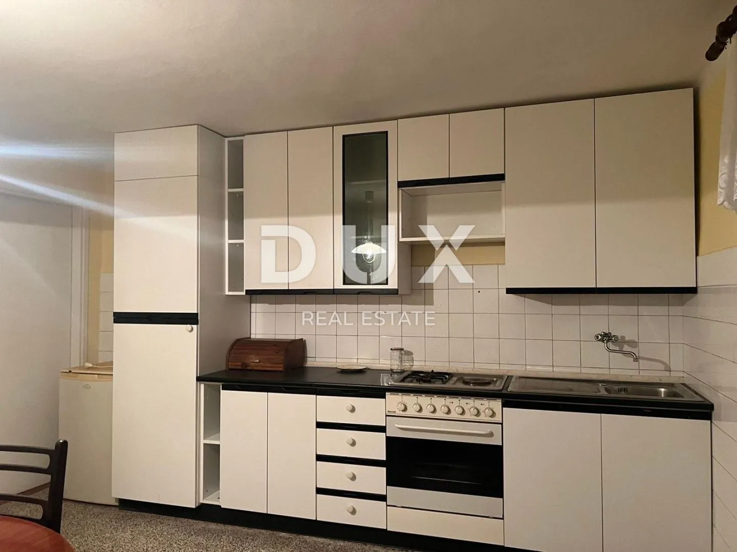 istra, kaštel - kamena kuća s potencijalom - slika 7