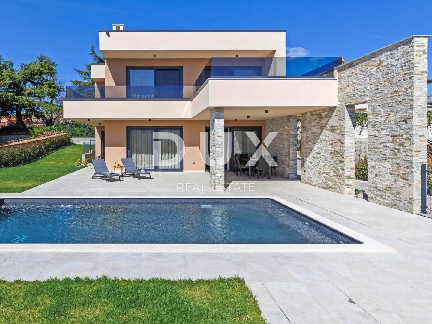 ISTRA, POREČ - Kvalitetna vila suvremenog dizajna