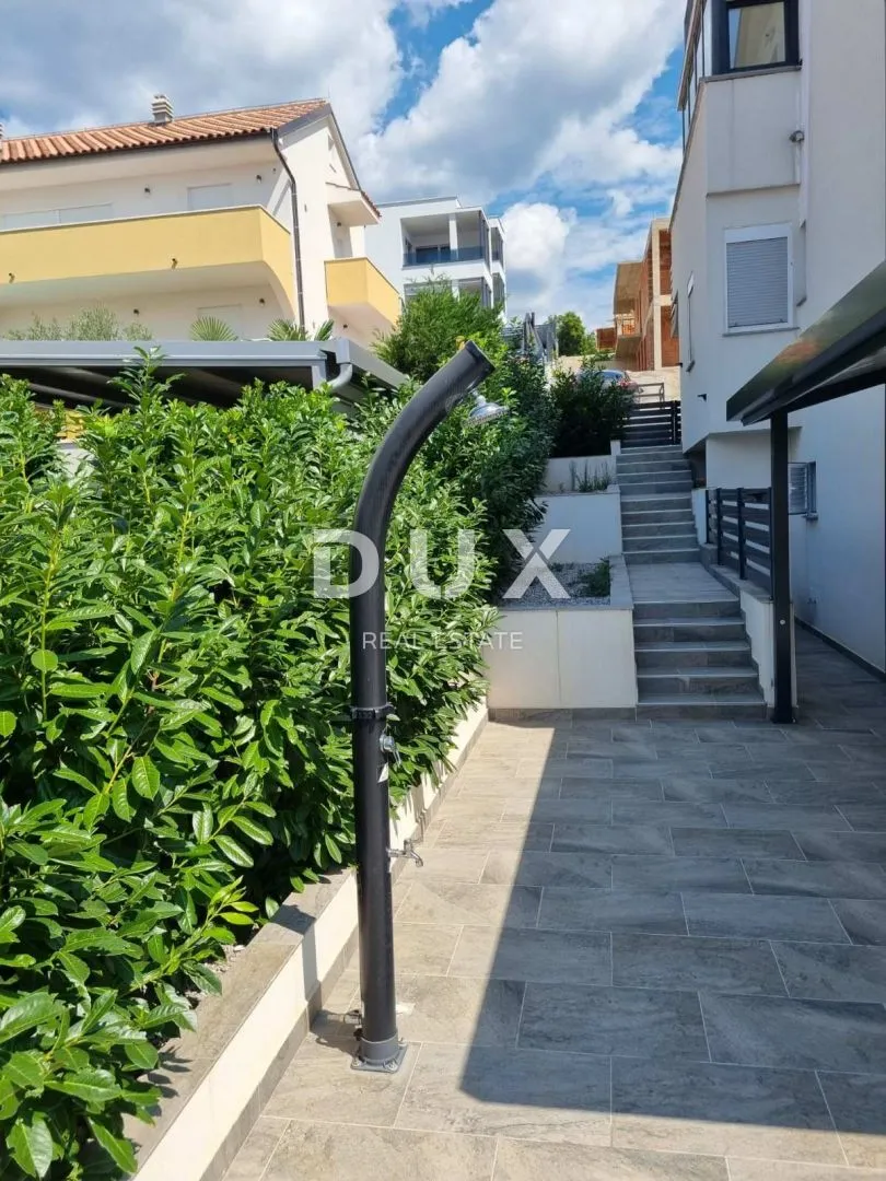 crikvenica, hrusta - dva apartmana s pogledom na more - slika 15