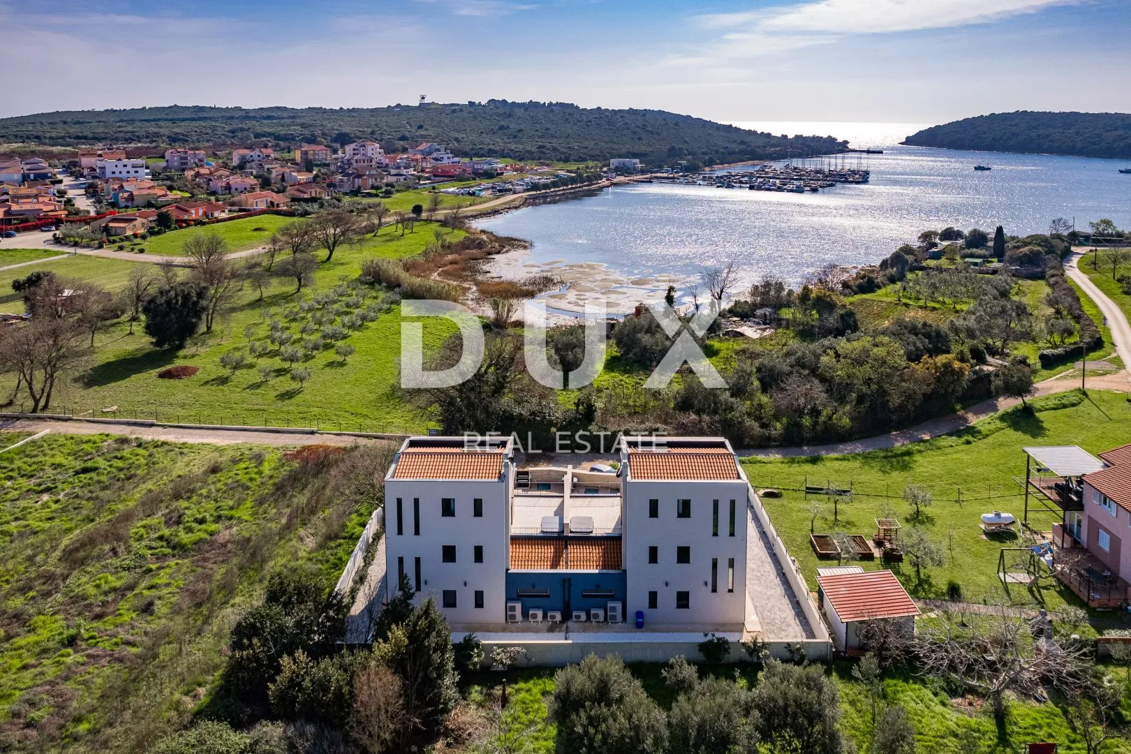 istra, banjole - suvremena dvojna vila pored mora! - slika 4