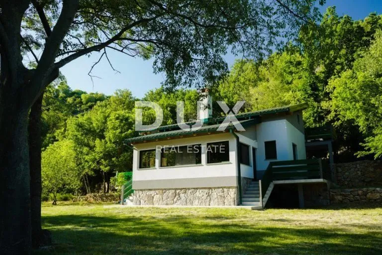 obrovac - kuća na obali rijeke zrmanje - slika 13