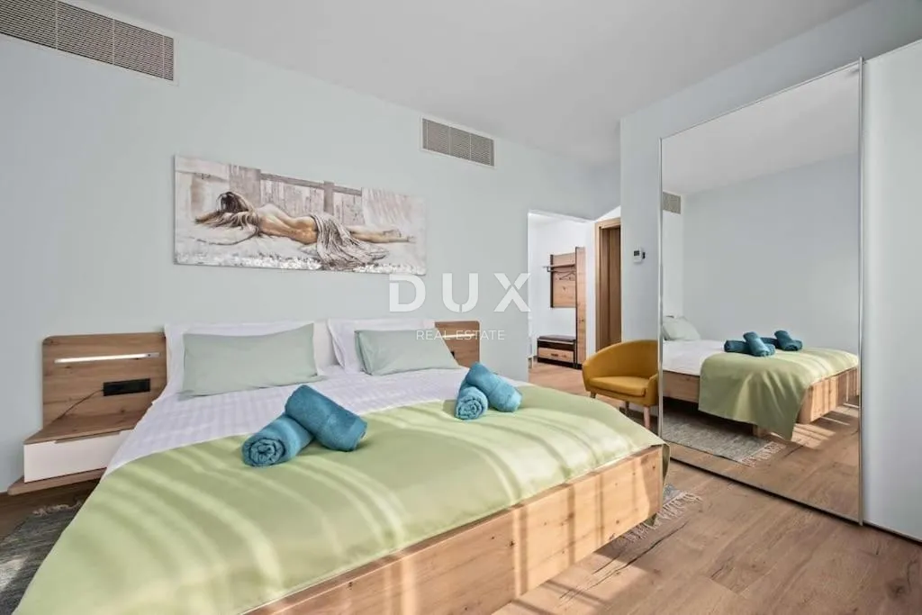 istra, pula - ekskluziva: vila prvi red do mora za dugoročni najam! - slika 24