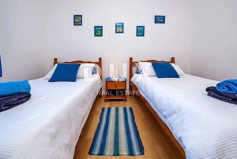 istra, poreč - apartmanska vila s bazenom - slika 17