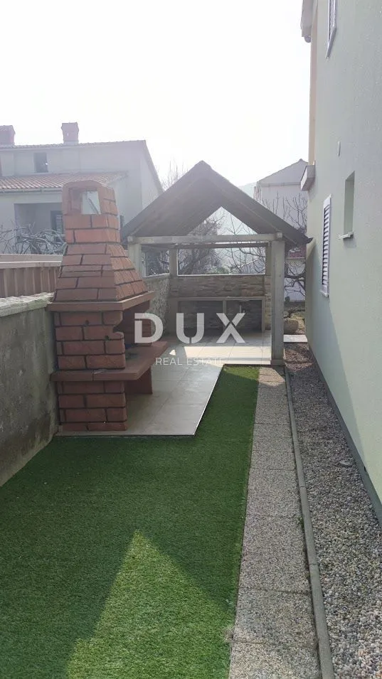 otok krk, baška - dvojna kuća sa dva apartmana - slika 15
