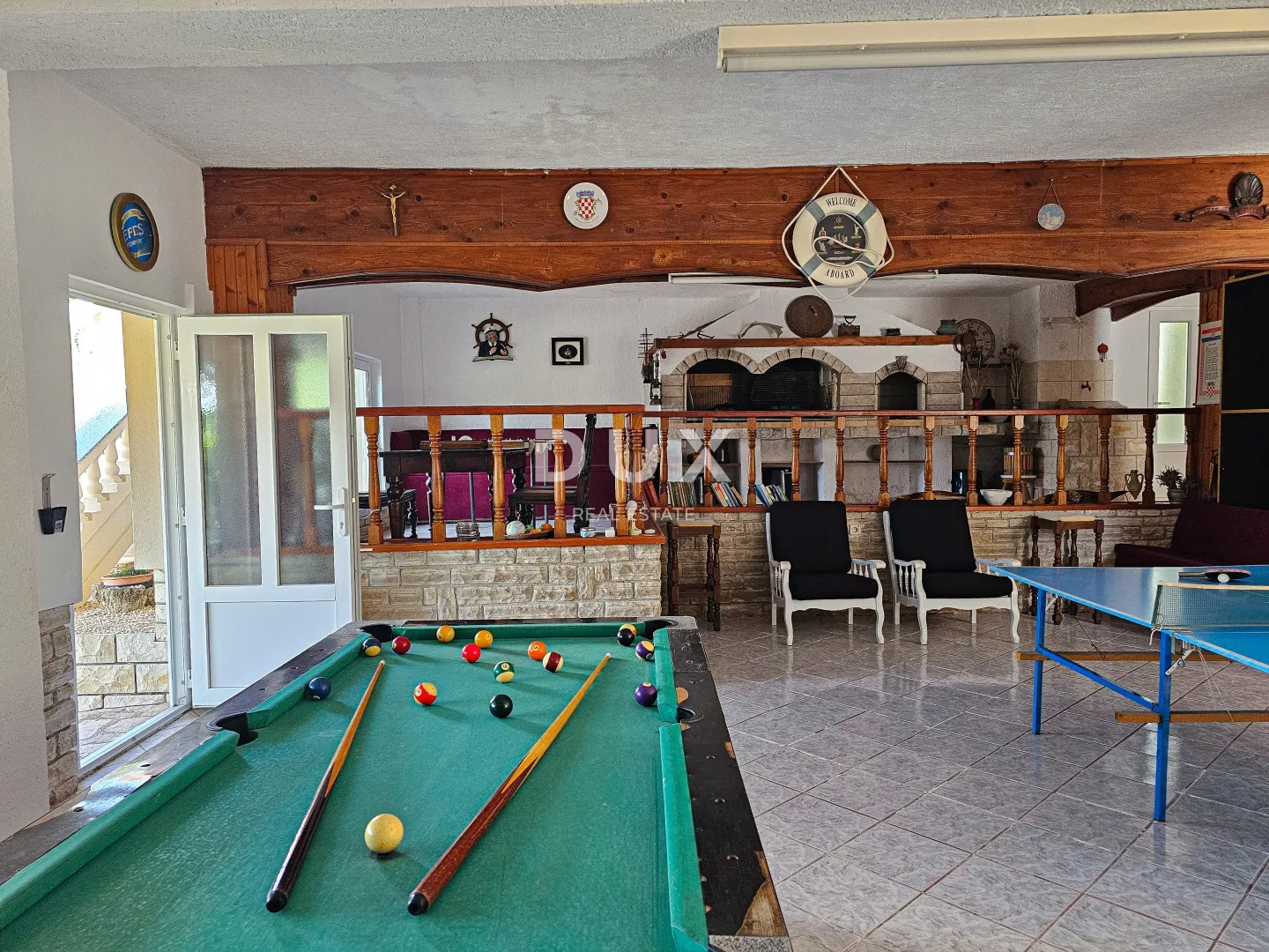 rab, barbat, kuća s apartmanima, 763 m2, drugi red do mora - slika 12