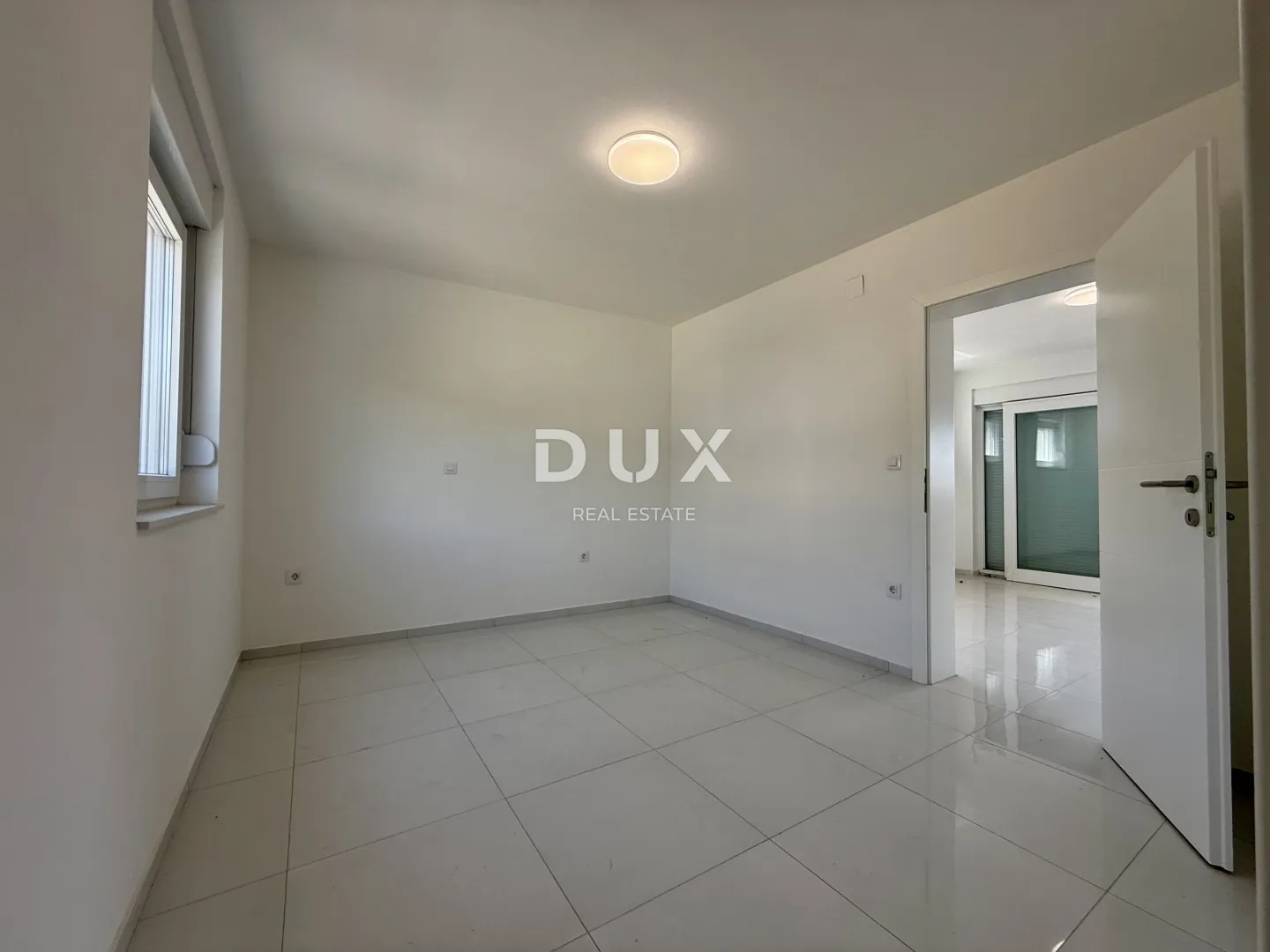 crikvenica, trosobni apartman, 123 m2, prvi kat, novogradnja, 350 metara od mora - slika 10