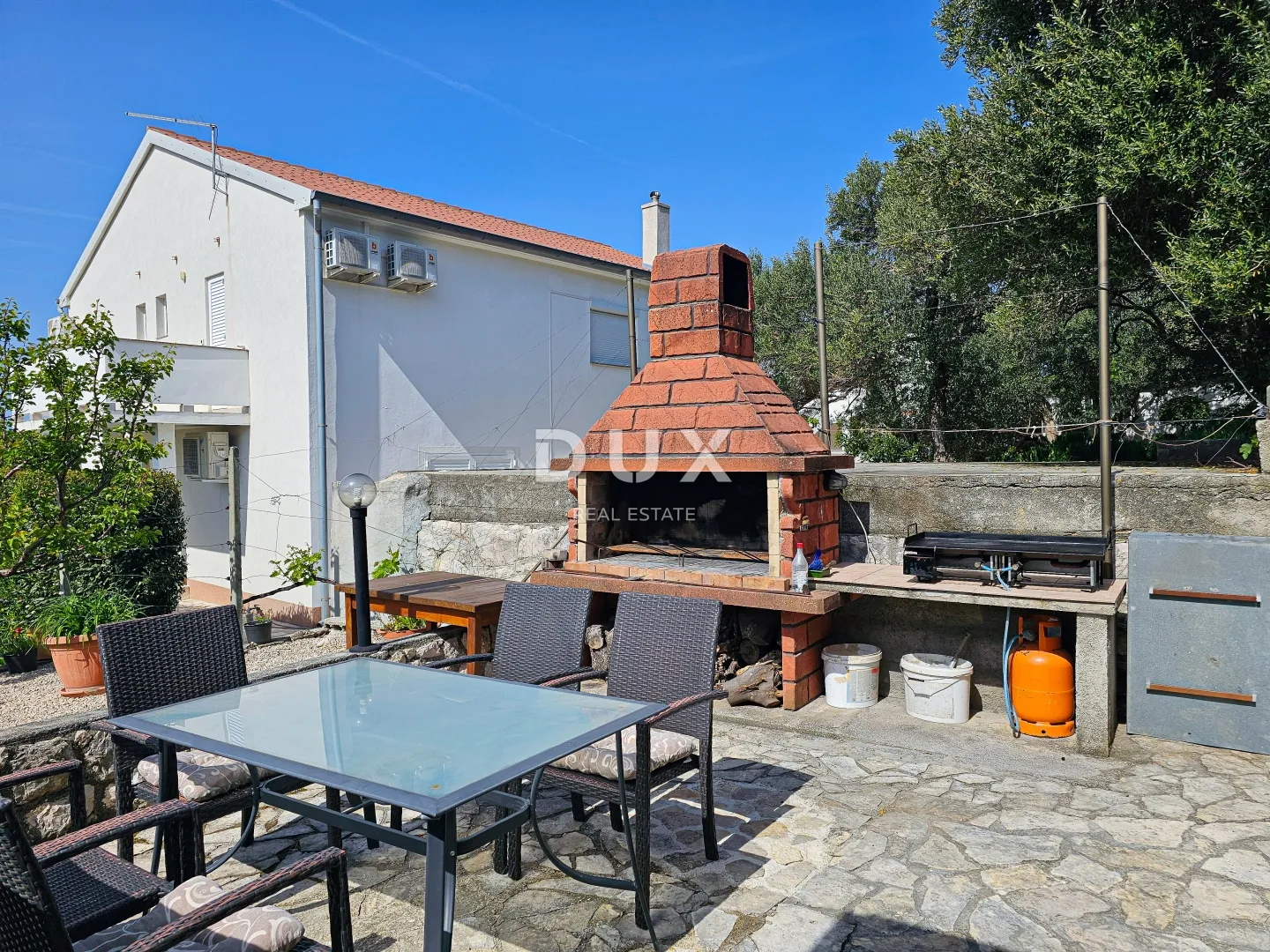 rab, barbat, kuća s apartmanima, 763 m2, drugi red do mora - slika 16
