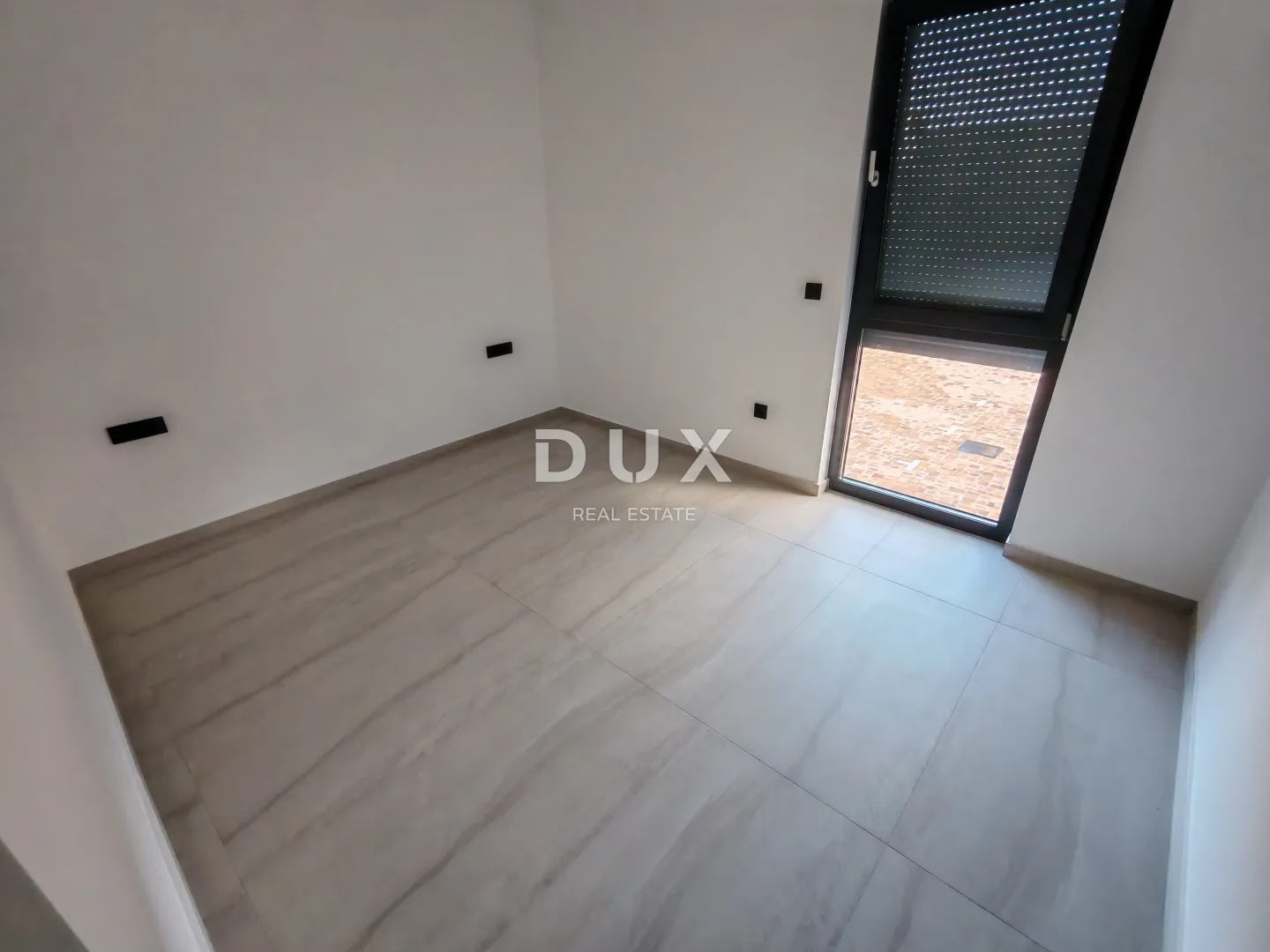 zadar, diklo - vrhunski penthouse s pogledom na more samo 50 metara od plaže! s7 - slika 27