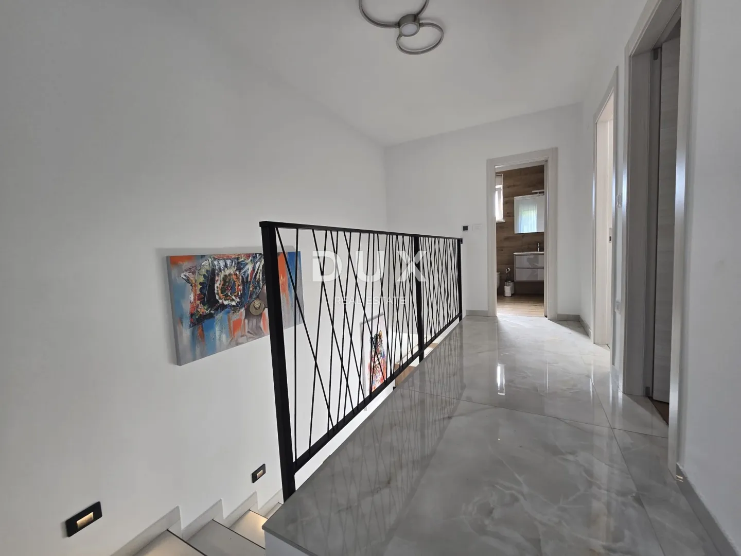 istra, pula - moderna villa nedaleko od centra! - slika 10