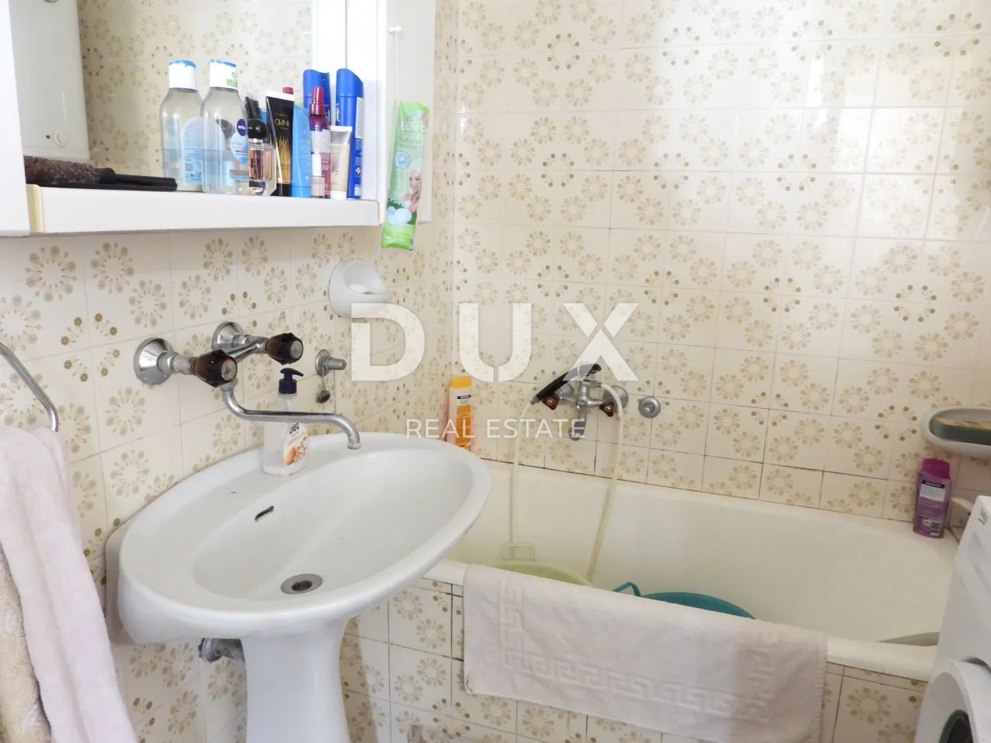 rijeka, hreljin- dvojna kuća 150m2 s pogledom na more + okoliš 650m2 - slika 28