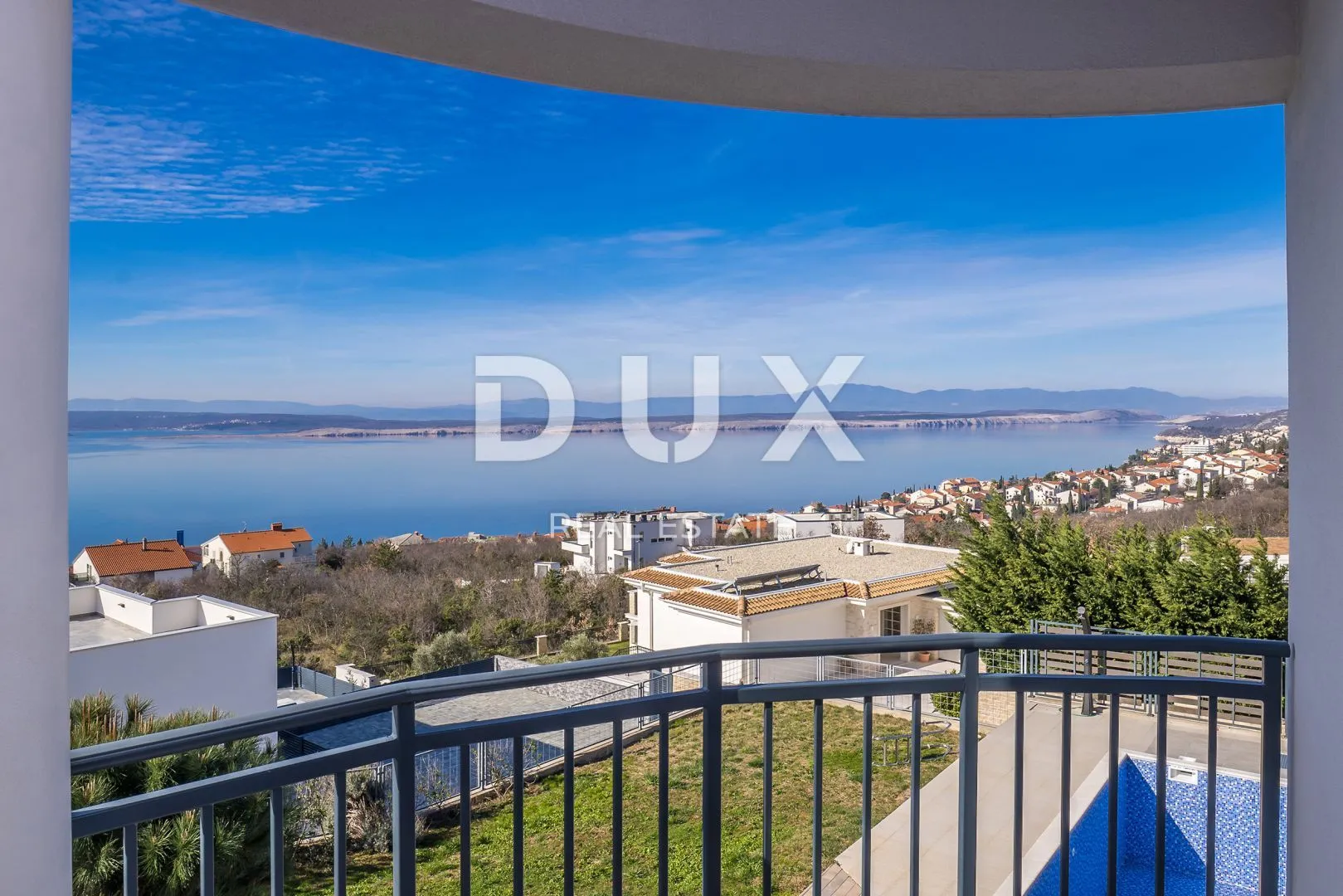 crikvenica - prostrana vila s panoramskim pogledom na more! - slika 23