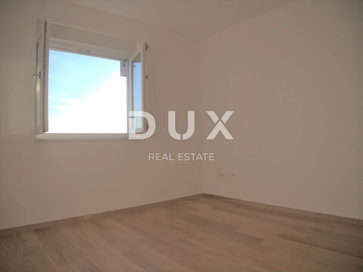 zadar, mocire - penthouse na traženoj lokaciji - slika 21