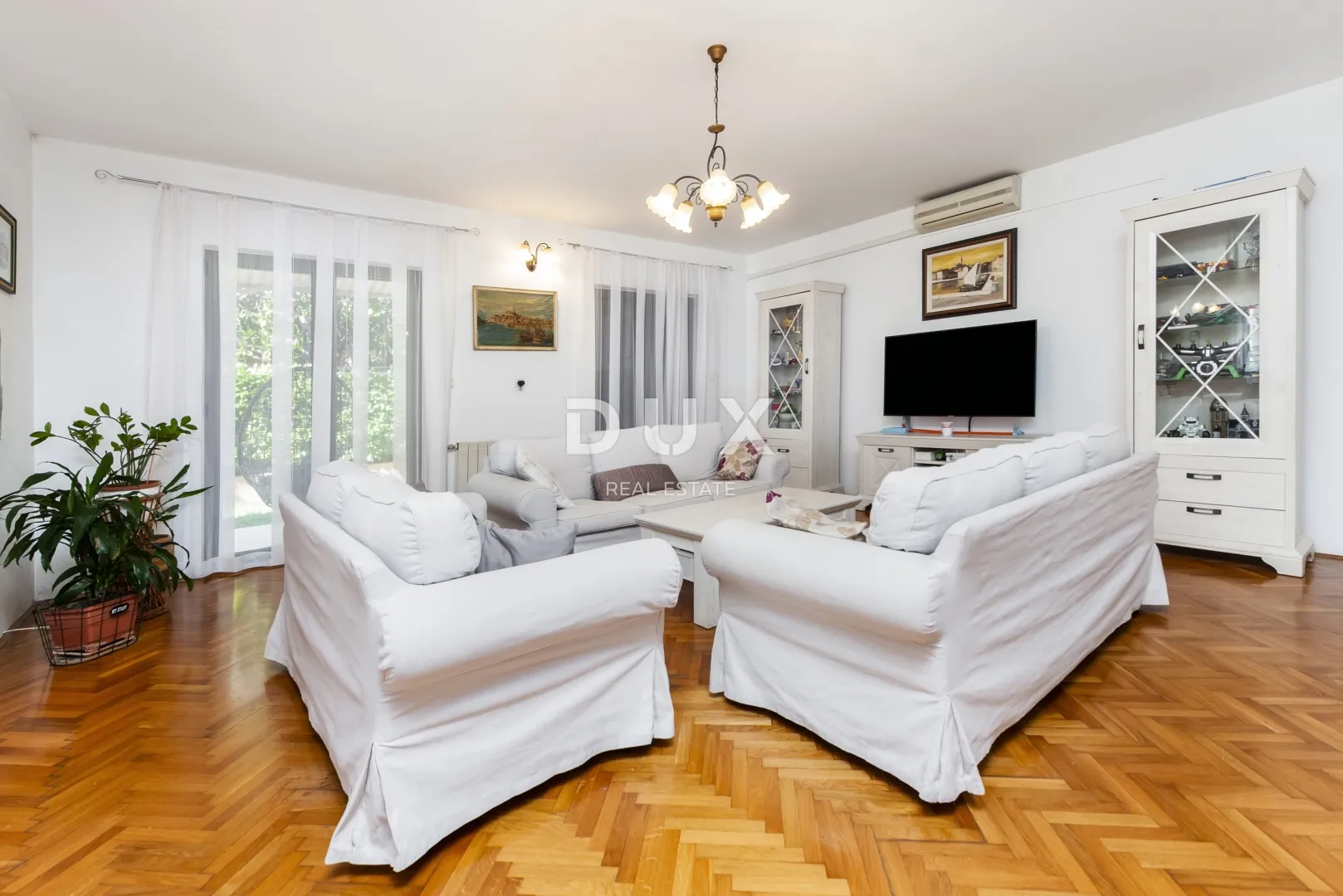 istra, rovinj, dvojna obiteljska kuća, 375 m2, s 4 stana - slika 7