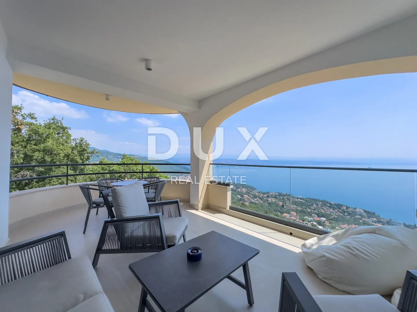 opatija, lovran - ekskluzivan stan s panoramskim pogledom i bazenom - slika 3