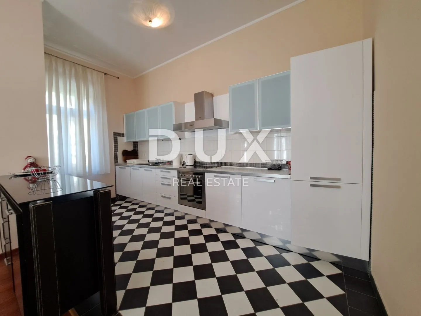 opatija, centar- luksuzan stan od 180 m2 s pogledom na more i 4 parkirna mjesta - slika 29