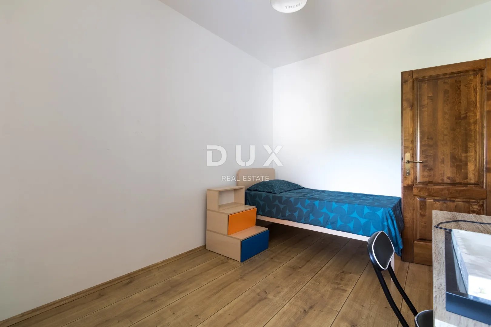 šibenik, zaton, trosobni stan, 83 m² u prizemlju sa vrtom - slika 4